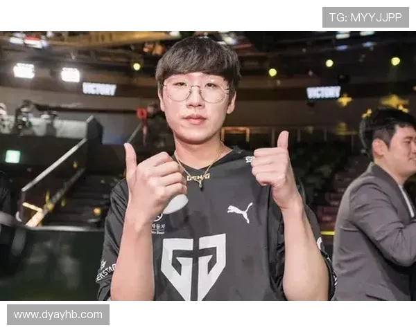 RulerADC崛起成为电竞新星 揭秘其成功背后的实力与心态